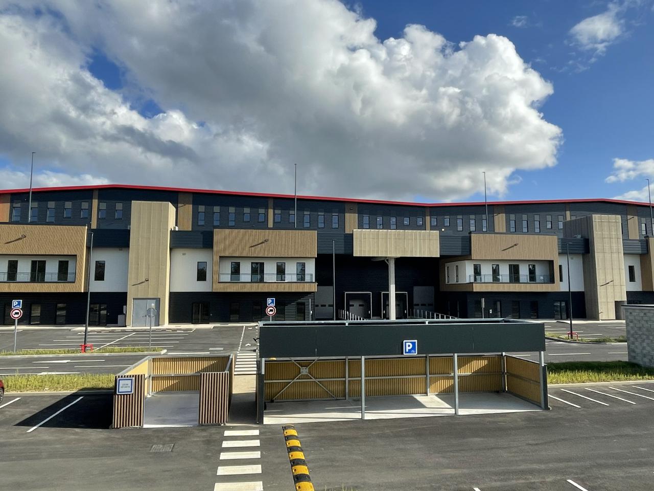 Local d'activité Élancourt 3794m² Location local d'activité Élancourt Yvelines OLACT2201278 1